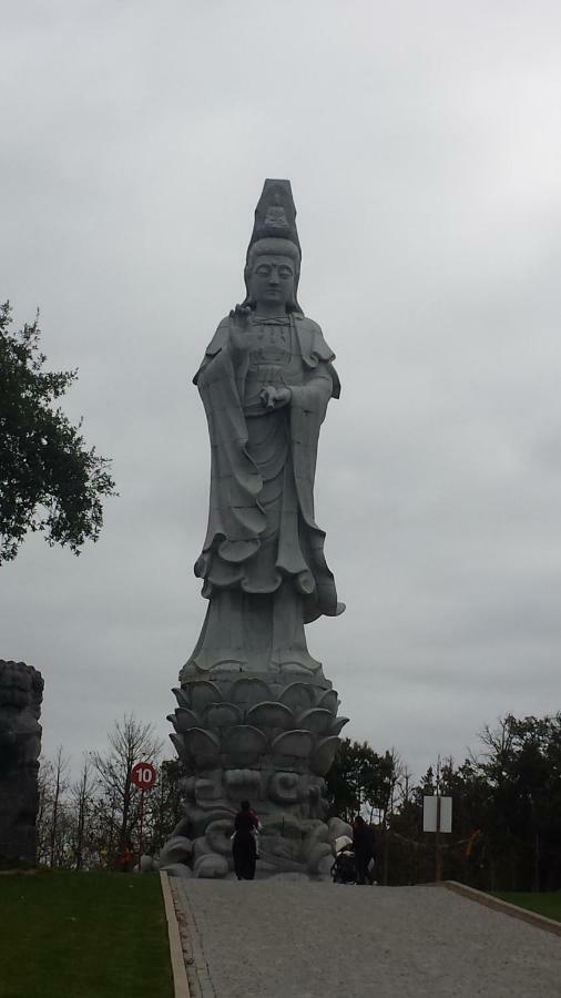Asian Everest House Lissabon Buitenkant foto